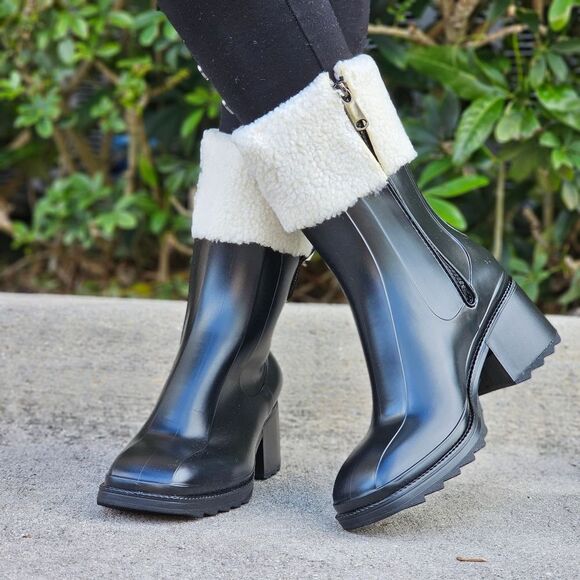 Women's Chunky Block Heel Ankle Boots Black Color - Picture 1 of 5